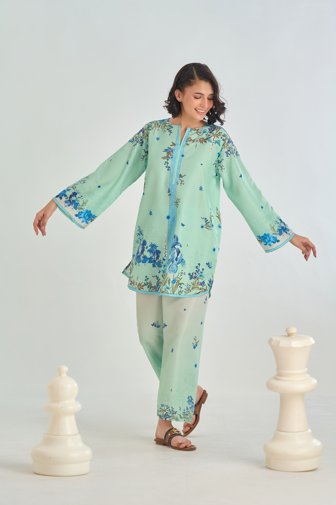 Pakistani Women’s Clothing: A Timeless Expression of Style, Culture, and Modern Fashion